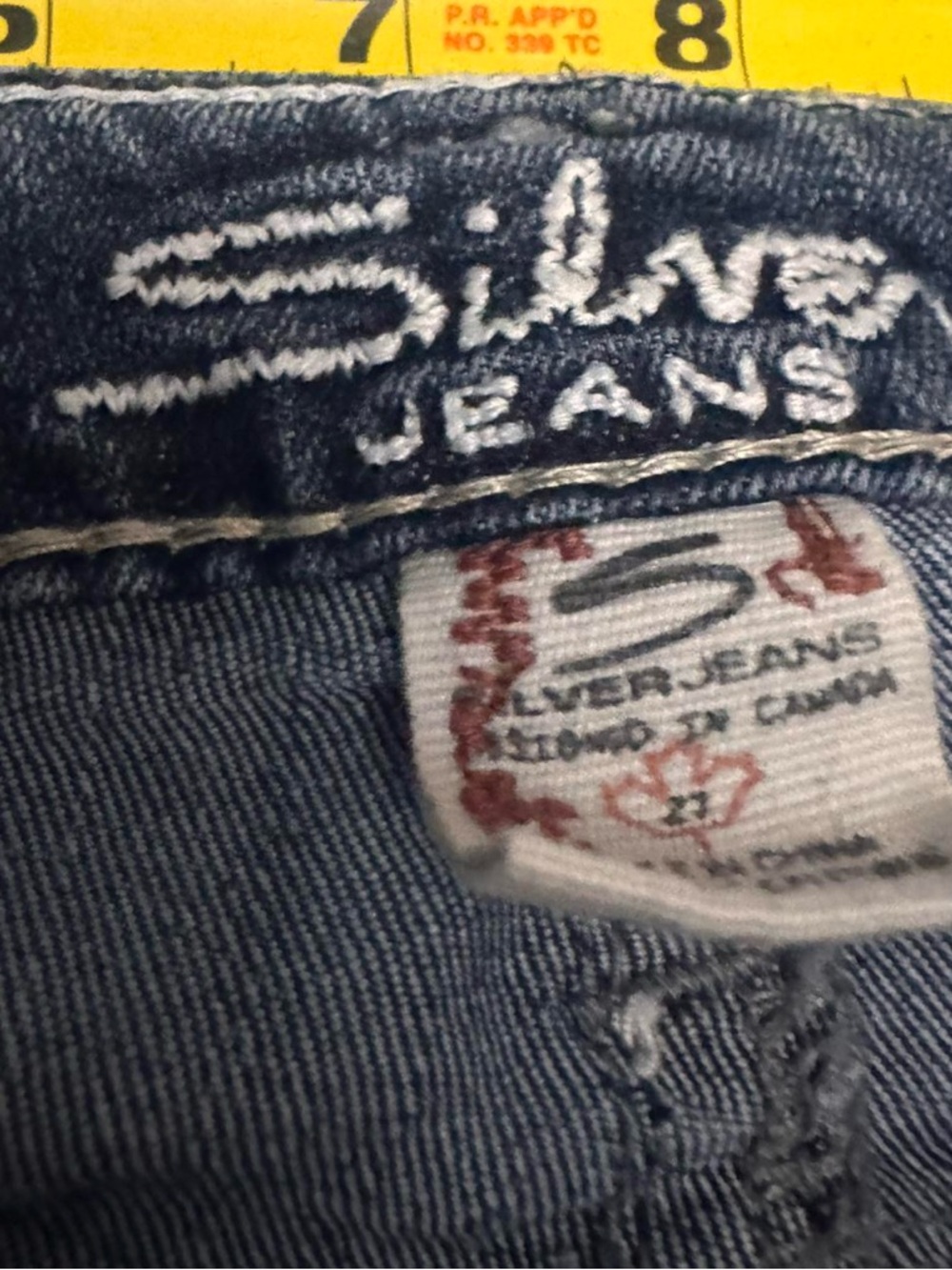 ❌SOLD❌ Silver Vintage Y2K low Rise Jeans *SHORT LENGTH* - Picture 4 of 7